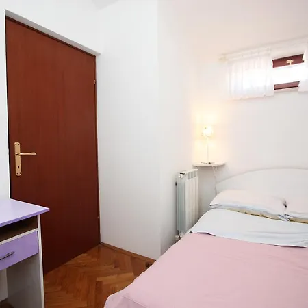 Apartment Family Friendly Pula